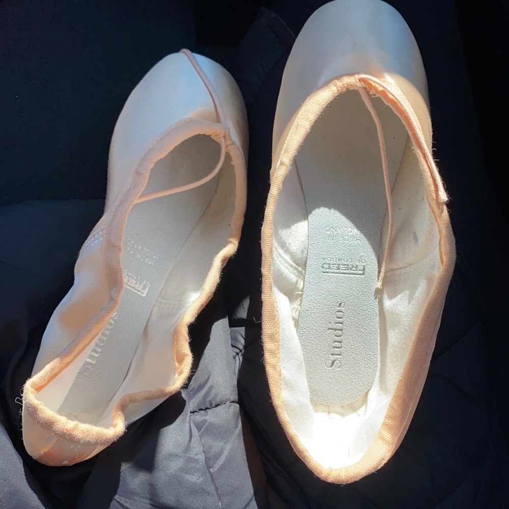 Pointe shoes